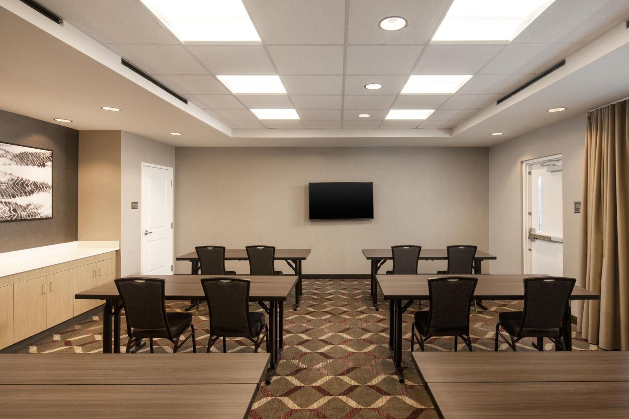 Residence Inn By Marriott Tampa 웨슬리채플 외부 사진