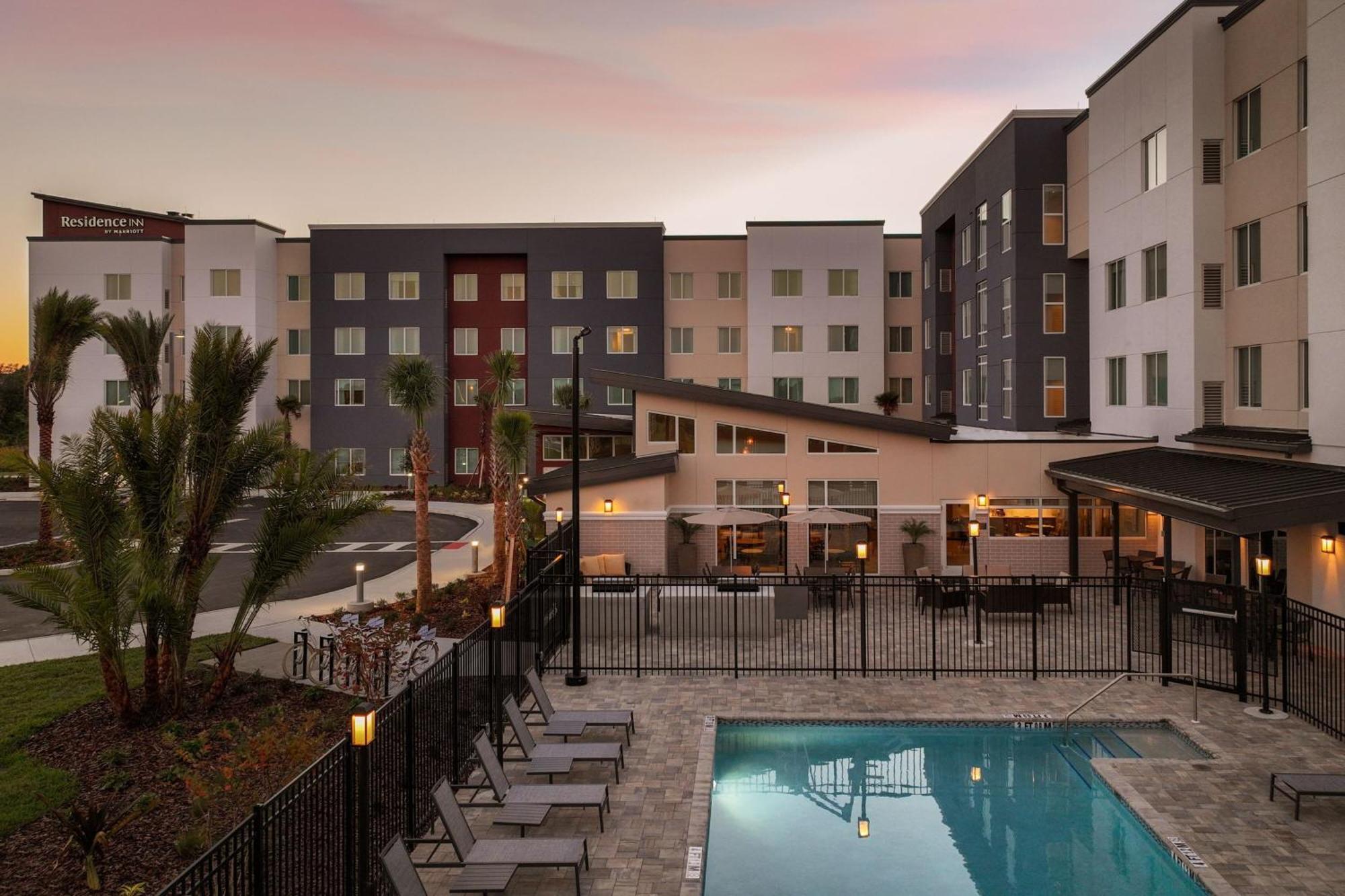 Residence Inn By Marriott Tampa 웨슬리채플 외부 사진