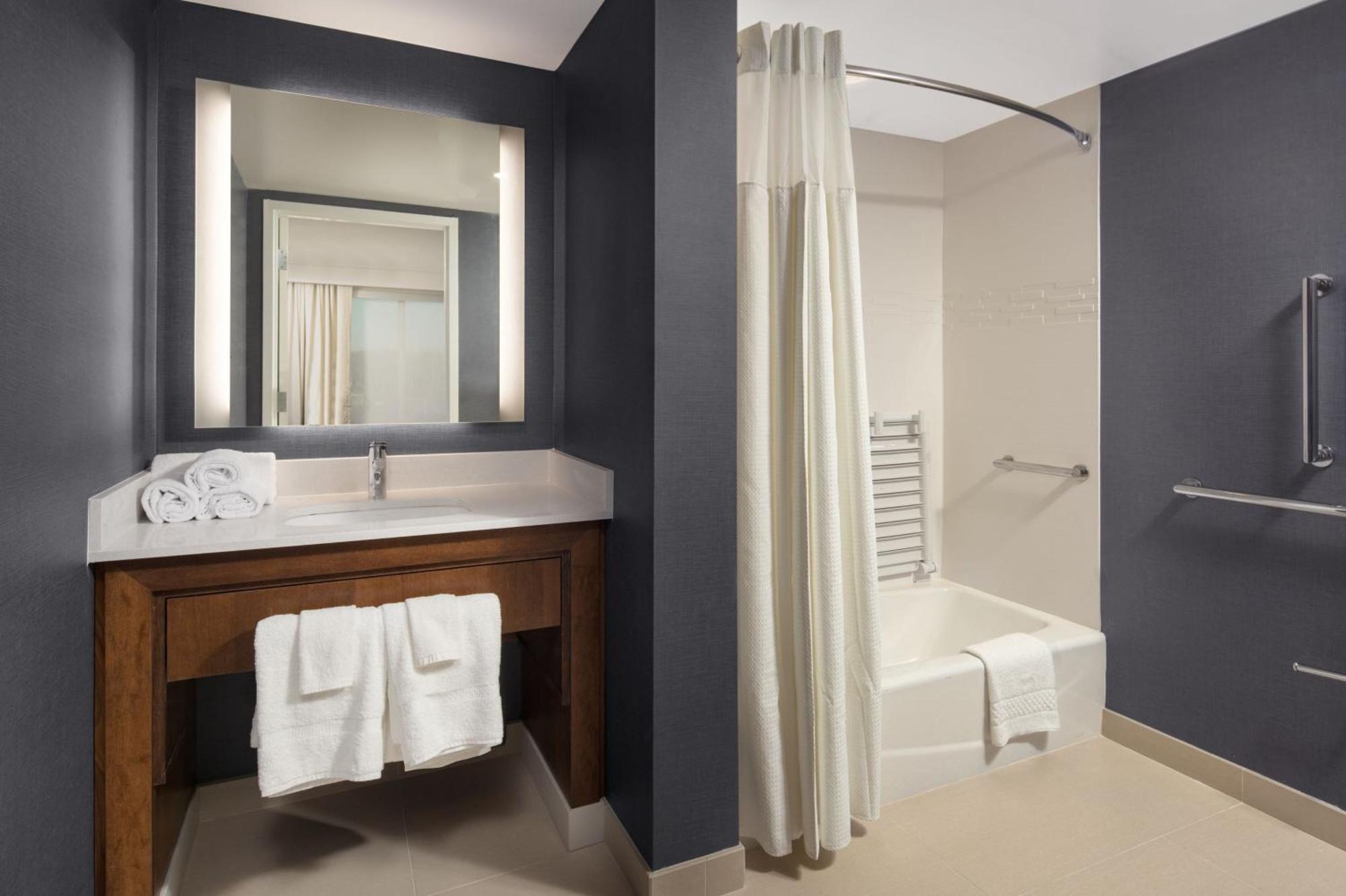 Residence Inn By Marriott Tampa 웨슬리채플 외부 사진
